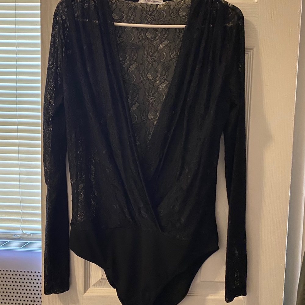 LACE LONG SLEEVE BODYSUIT